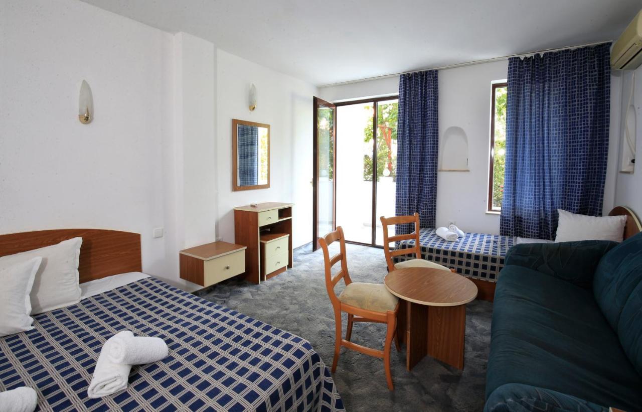 Hotel Corona Sveti Vlas Exterior photo