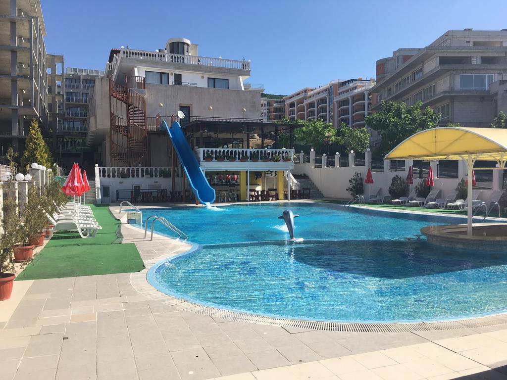 Hotel Corona Sveti Vlas Exterior photo